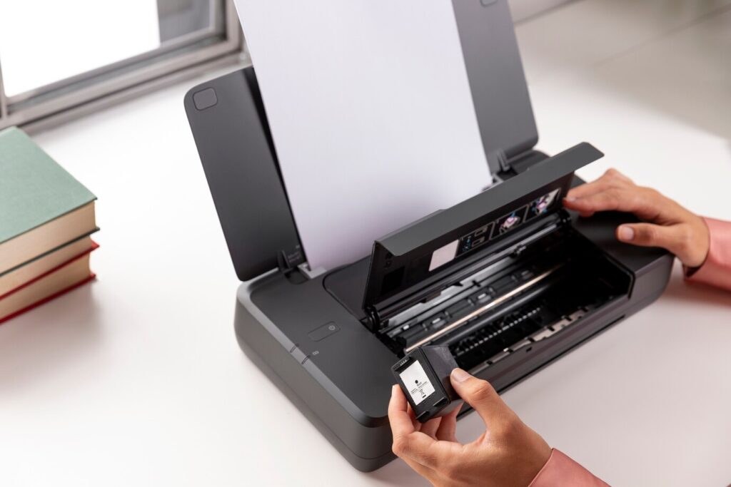 Orijinal kartuş, yazıcının üreticisi tarafından geliştirilmiş, test edilmiş ve onaylanmış mürekkep veya toner kartuşlarıdır.